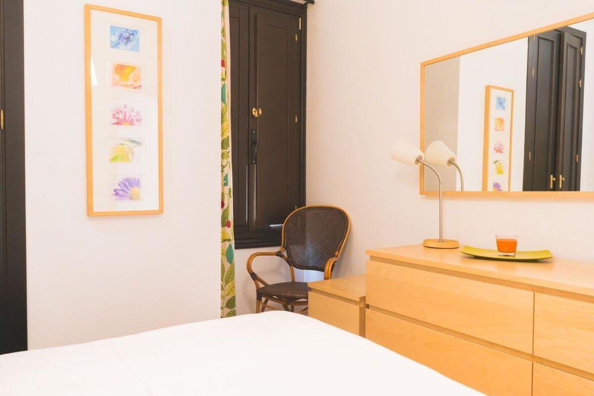 Centrico Apartamento En Calle Carreteria - Malaga Exterior photo